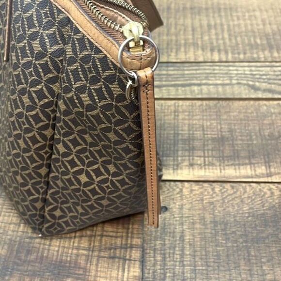 Fossil Signature Print Shopper Tote Bag - Picture 3 of 16